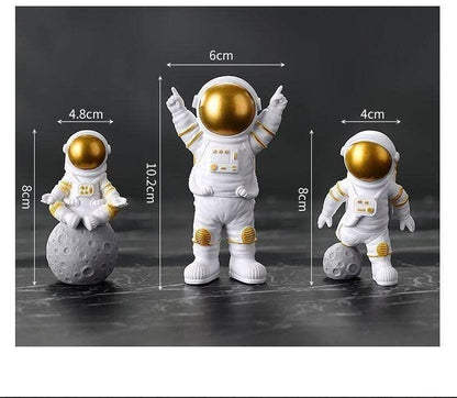 Astronaut Figurine Set | Space-Themed Decor Set | Crazyshopy